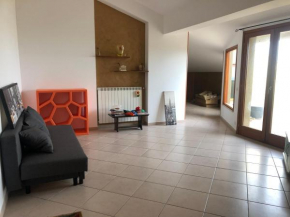 Duchessa Holiday Apartment Mansarda con veranda e parcheggio riservato